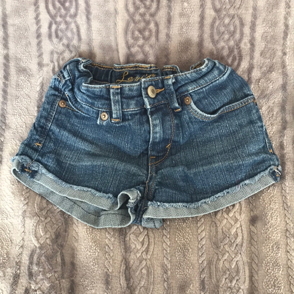 Girls Levi jean shorts